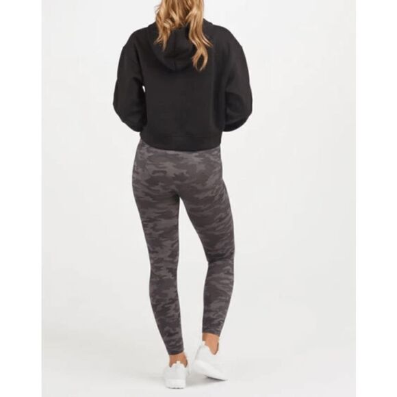 Spanx Women’s Heather Camo Print Pull-On Leggings Black & Gray - Picture 2 of 8